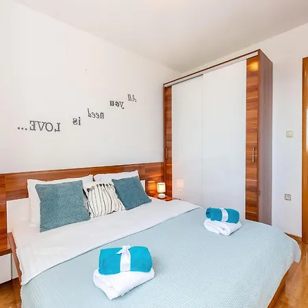 Luxurious Apartments In Kvarner Close To Sea *