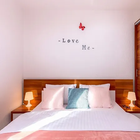 Luxurious Apartments In Kvarner Close To Sea Apartment