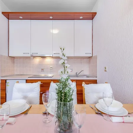 Apartment Luxurious Apartments In Kvarner Close To Sea Crikvenica