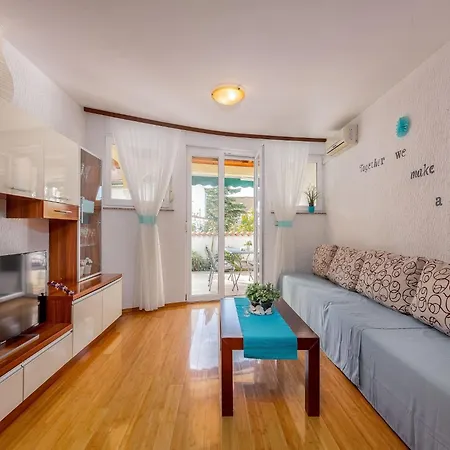 Luxurious Apartments In Kvarner Close To Sea Apartment